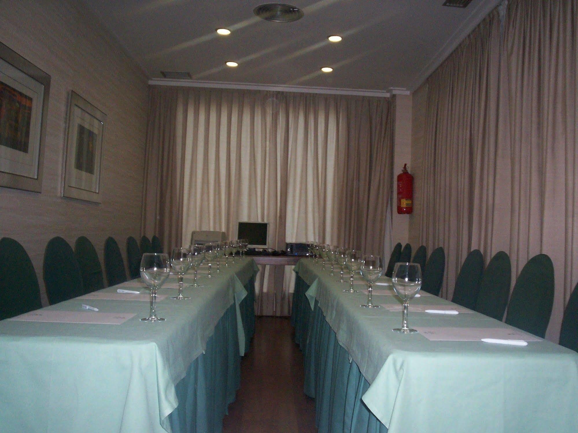 Hotel Universidad Albacete Eksteriør billede